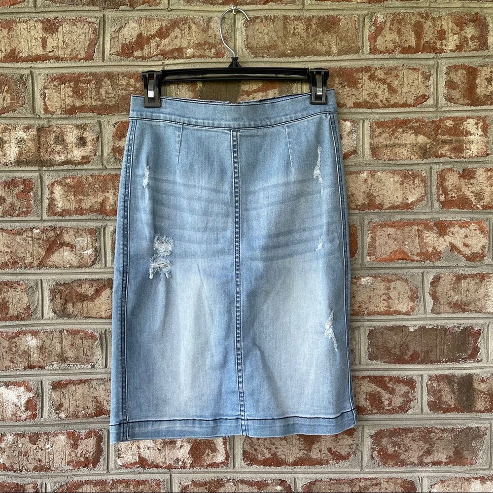 bebe Distressed Denim Pencil Skirt Sz 4